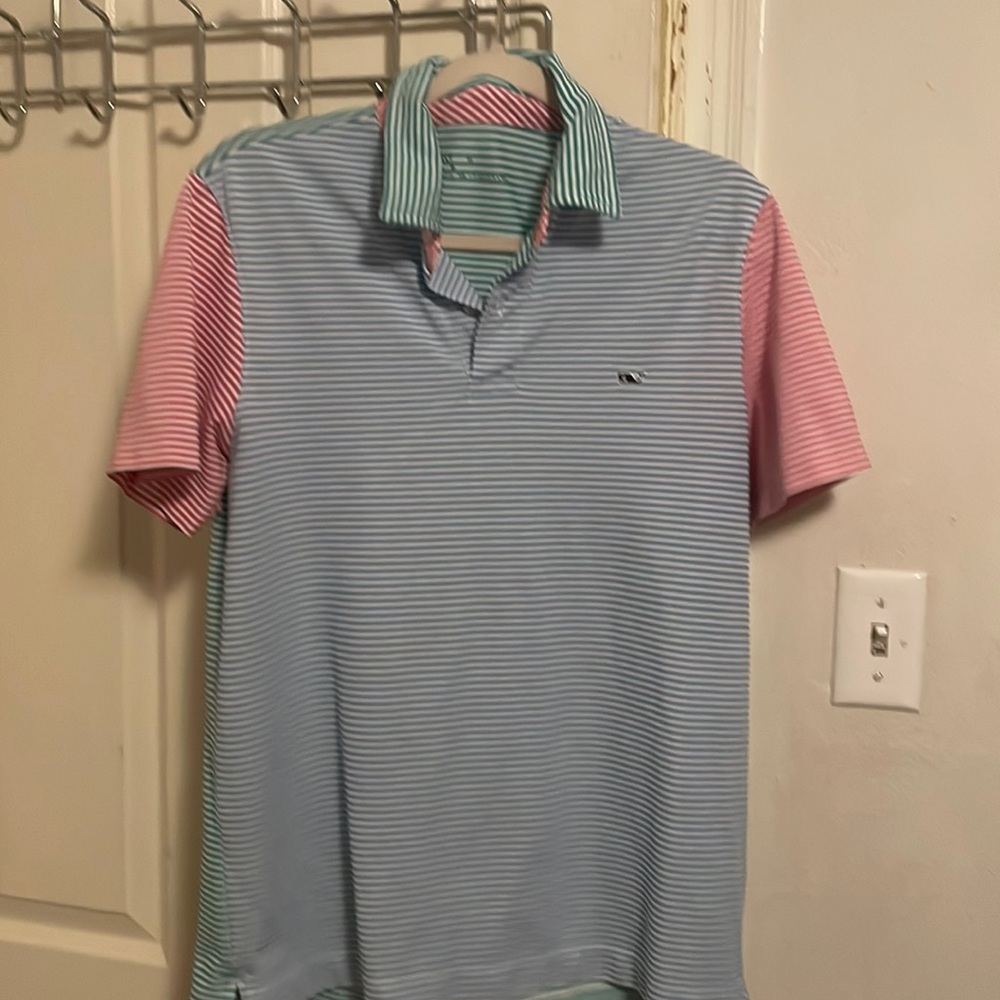 Vineyard vines M polo